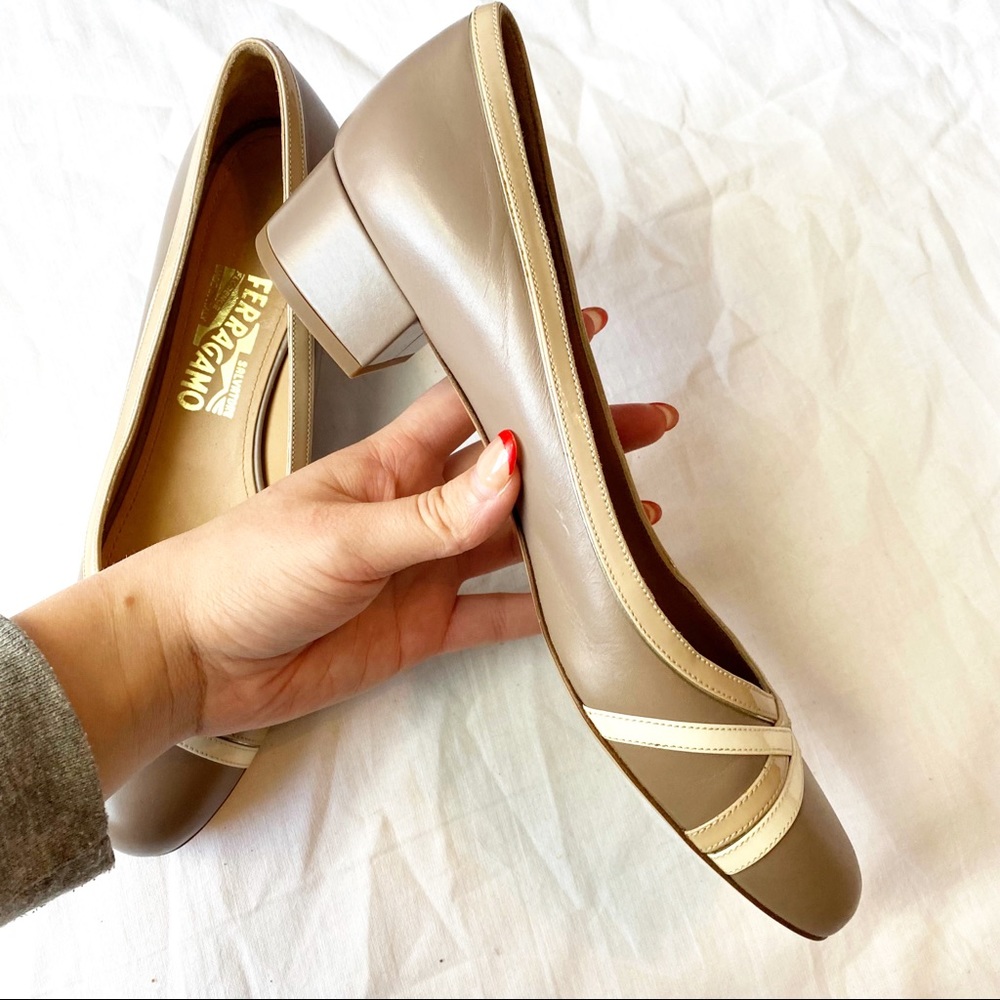 SOLD Salvatore Ferragamo GAMY Flats Size 8.5 - Picture 7 of 13